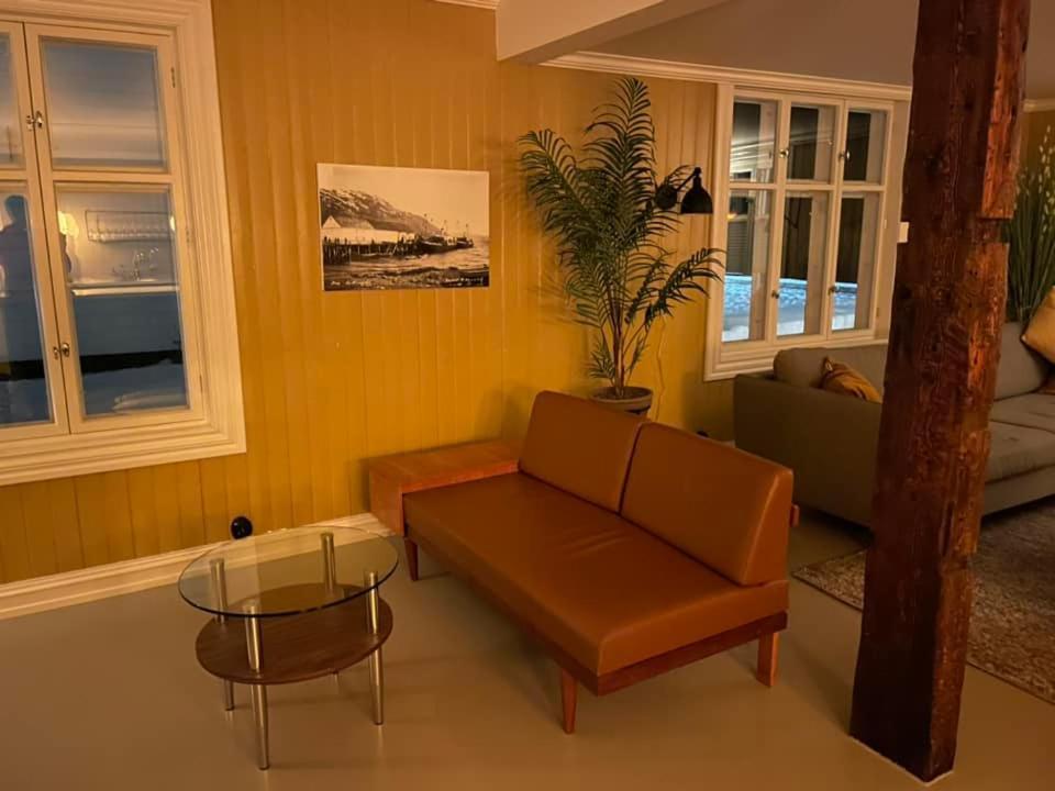 1. Etg I Dampskipsbrygga, Lodingen Havn Экстерьер фото